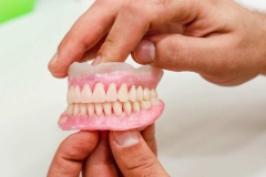 Dentures-inr